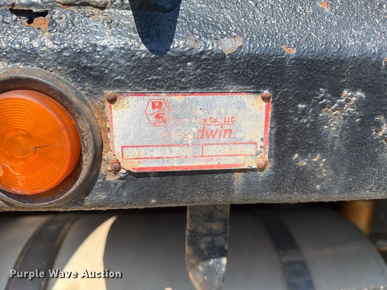 image for item YA4723 2006 Volvo VHD dump truck
