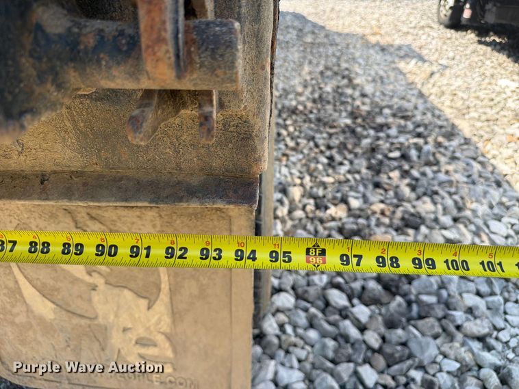 image for item YA4723 2006 Volvo VHD dump truck