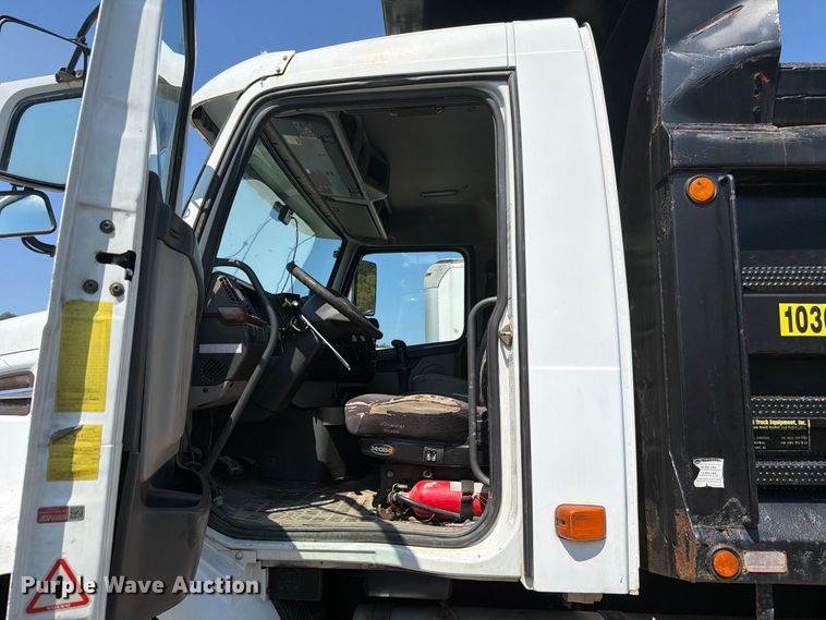 image for item YA4723 2006 Volvo VHD dump truck