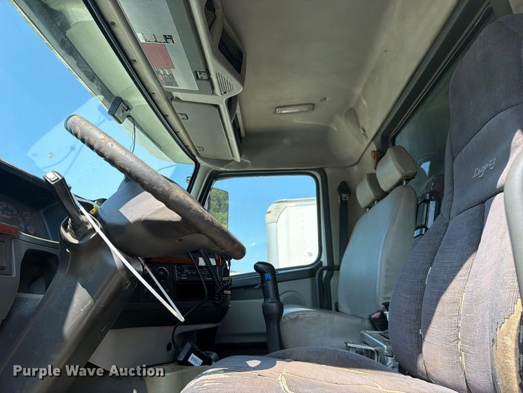 image for item YA4723 2006 Volvo VHD dump truck