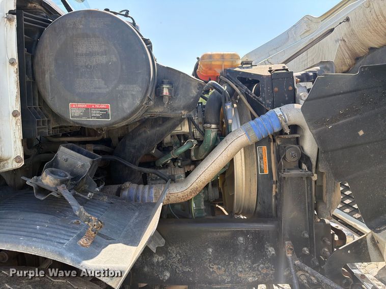 image for item YA4723 2006 Volvo VHD dump truck