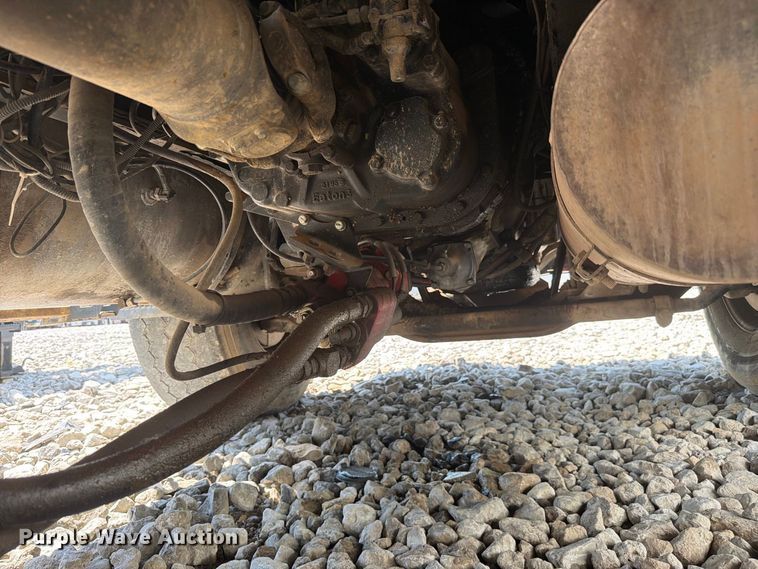image for item YA4723 2006 Volvo VHD dump truck