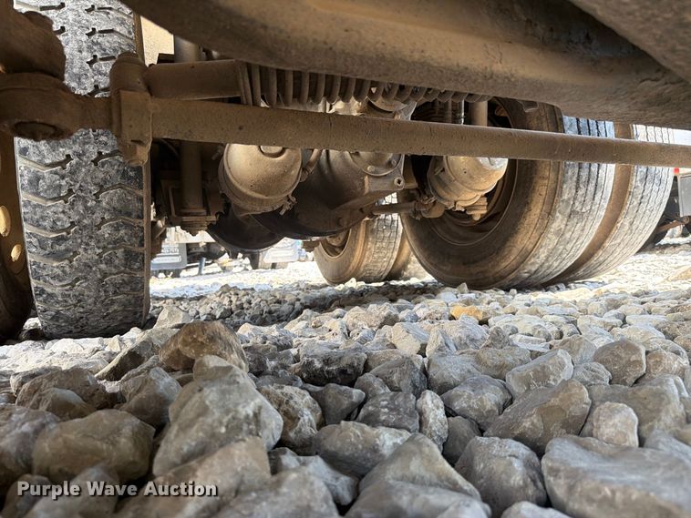 image for item YA4723 2006 Volvo VHD dump truck