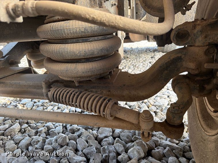 image for item YA4723 2006 Volvo VHD dump truck