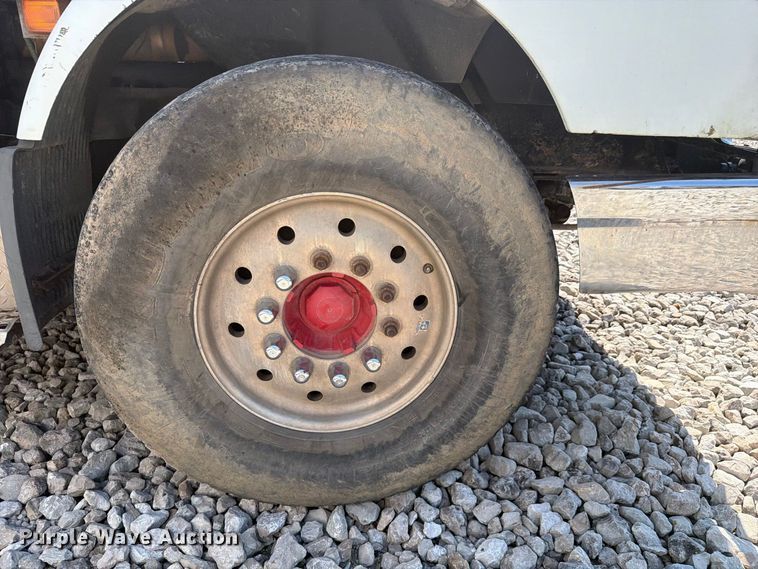 image for item YA4723 2006 Volvo VHD dump truck