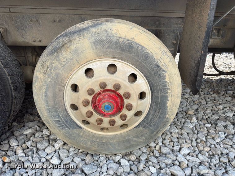 image for item YA4723 2006 Volvo VHD dump truck