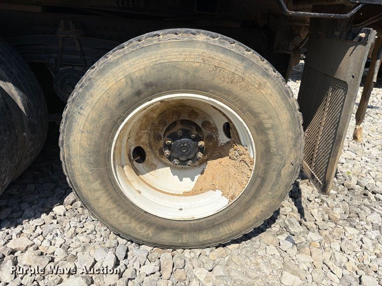 image for item YA4723 2006 Volvo VHD dump truck