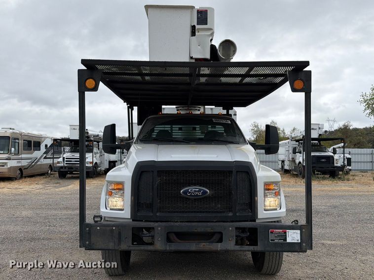 image for item YA4734 2016 Ford F750 Super Duty forestry bucket truck