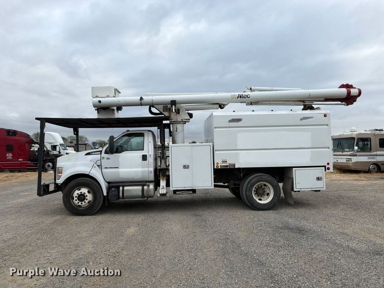 image for item YA4734 2016 Ford F750 Super Duty forestry bucket truck