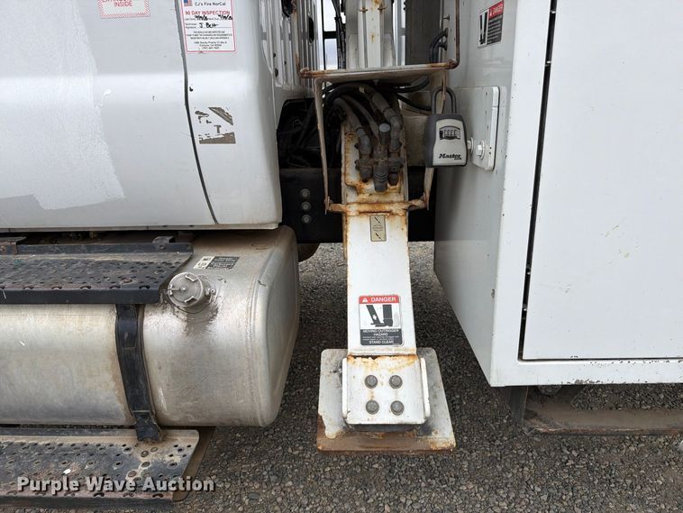 image for item YA4734 2016 Ford F750 Super Duty forestry bucket truck