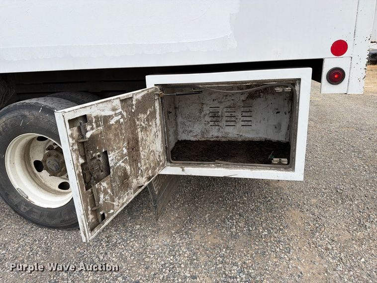 image for item YA4734 2016 Ford F750 Super Duty forestry bucket truck