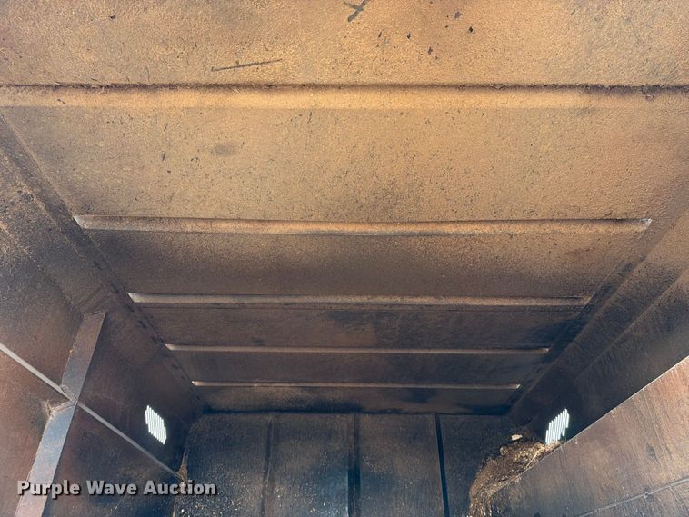 image for item YA4734 2016 Ford F750 Super Duty forestry bucket truck