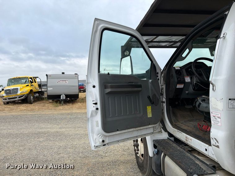 image for item YA4734 2016 Ford F750 Super Duty forestry bucket truck