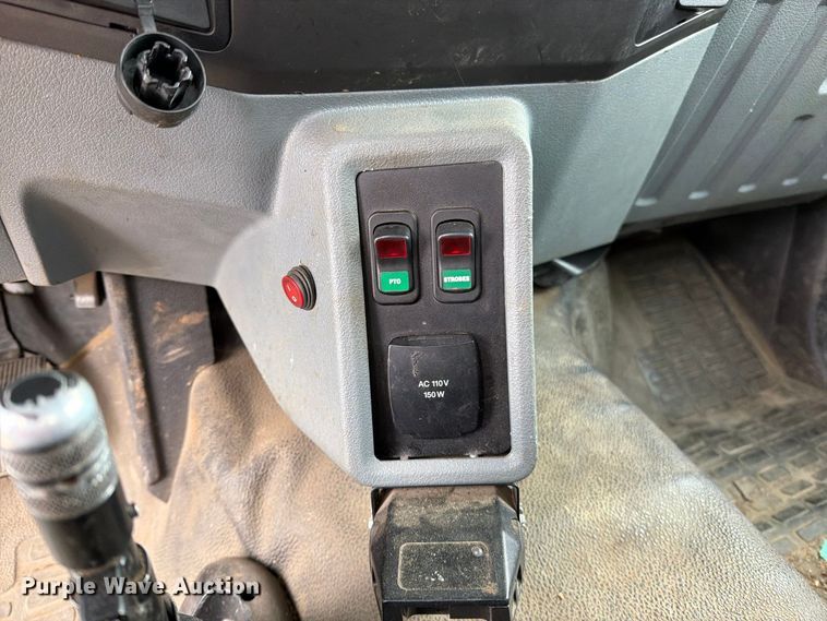 image for item YA4734 2016 Ford F750 Super Duty forestry bucket truck