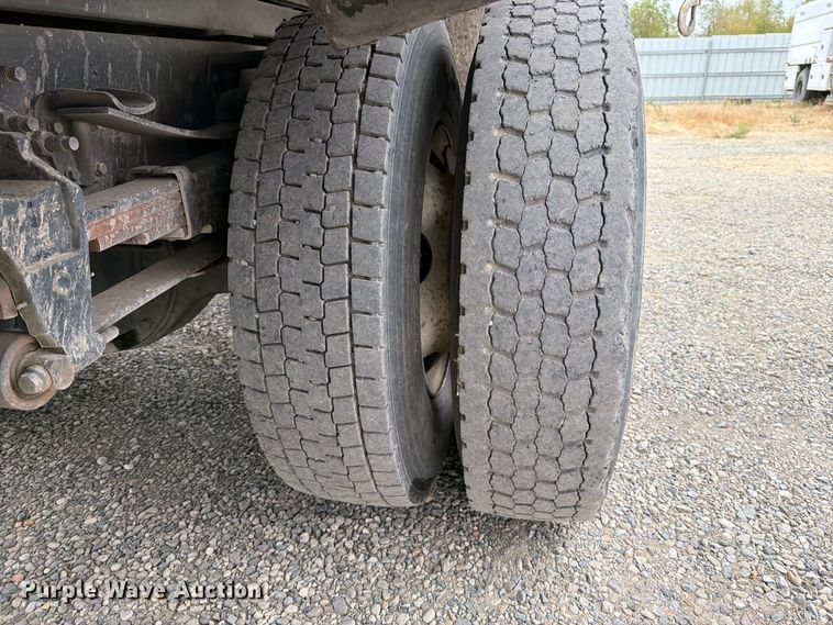 image for item YA4734 2016 Ford F750 Super Duty forestry bucket truck