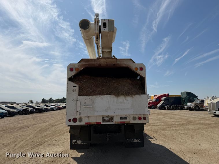 image for item YA4767 2006 GMC C7 forestry bucket truck
