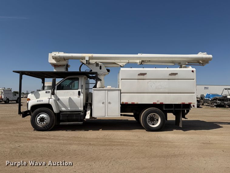 image for item YA4767 2006 GMC C7 forestry bucket truck