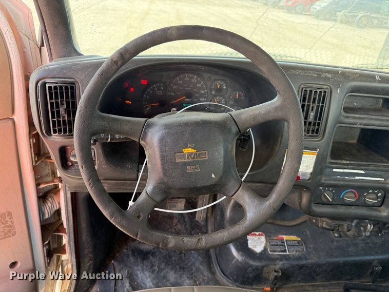 image for item YA4767 2006 GMC C7 forestry bucket truck