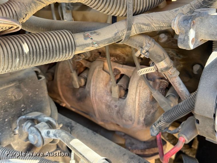 image for item YA4767 2006 GMC C7 forestry bucket truck