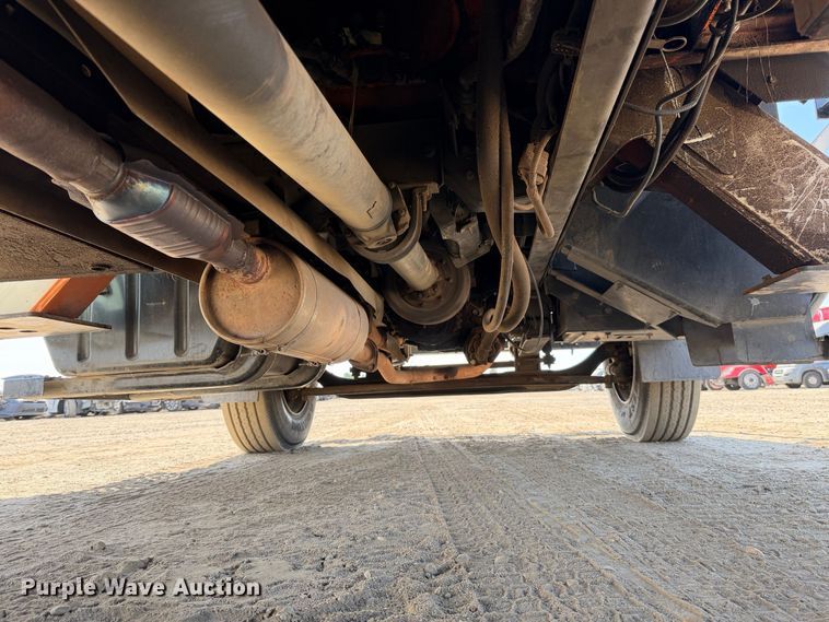 image for item YA4767 2006 GMC C7 forestry bucket truck