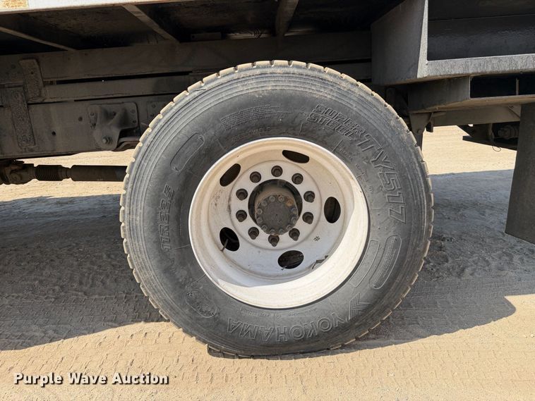 image for item YA4767 2006 GMC C7 forestry bucket truck