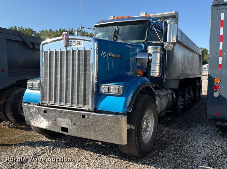 2021 Kenworth W900 dump truck