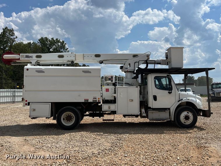 image for item YA4858 2016 Freightliner Business Class M2 forestry bucket truck