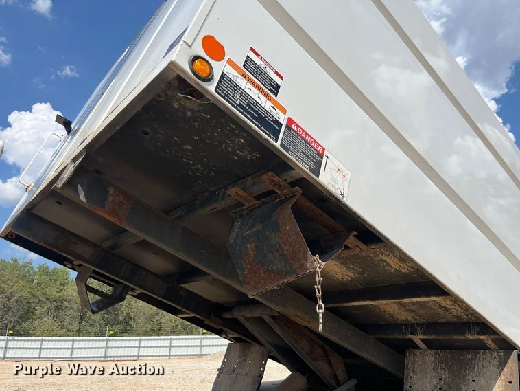 image for item YA4858 2016 Freightliner Business Class M2 forestry bucket truck