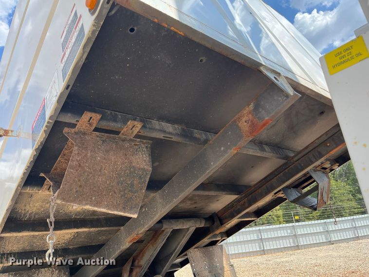 image for item YA4858 2016 Freightliner Business Class M2 forestry bucket truck