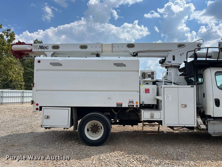 image for item YA4858 2016 Freightliner Business Class M2 forestry bucket truck