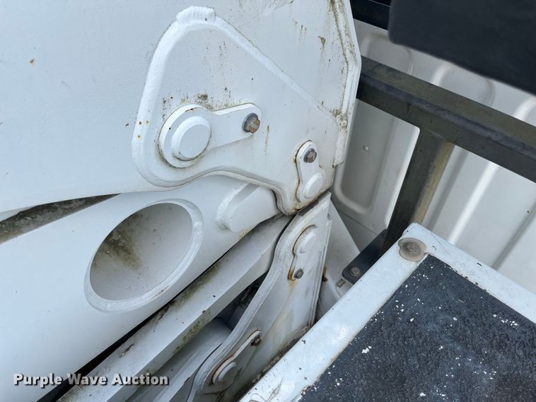 image for item YA4858 2016 Freightliner Business Class M2 forestry bucket truck