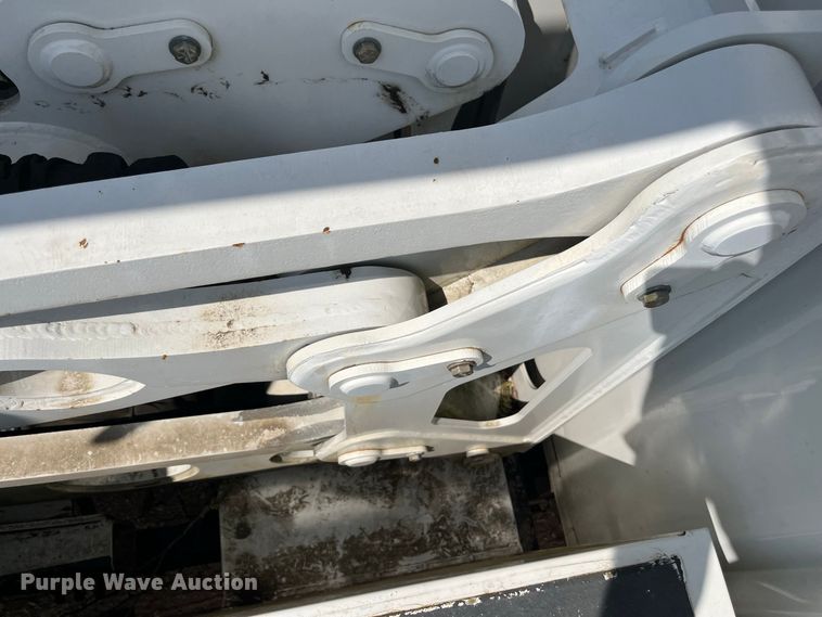 image for item YA4858 2016 Freightliner Business Class M2 forestry bucket truck