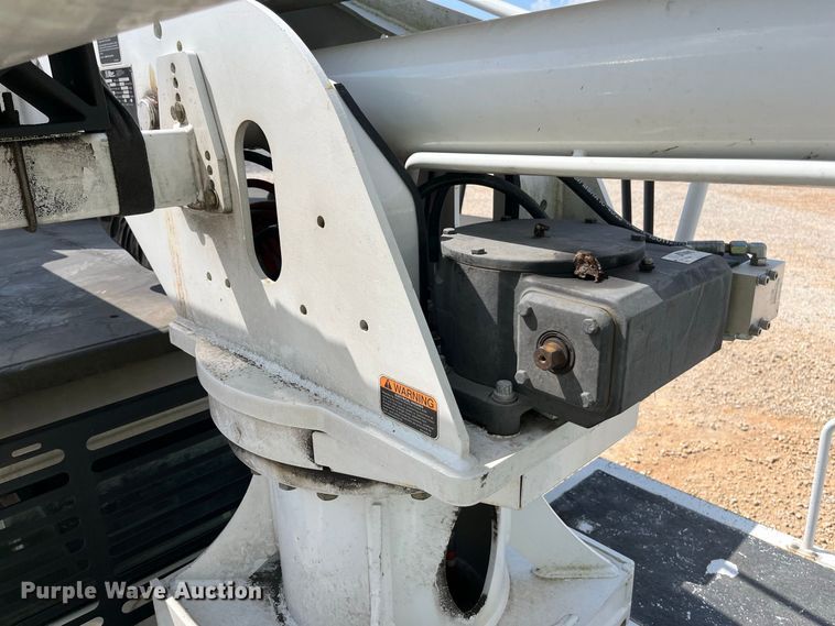 image for item YA4858 2016 Freightliner Business Class M2 forestry bucket truck