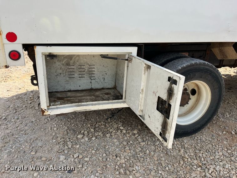 image for item YA4858 2016 Freightliner Business Class M2 forestry bucket truck