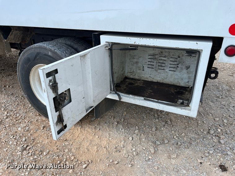 image for item YA4858 2016 Freightliner Business Class M2 forestry bucket truck