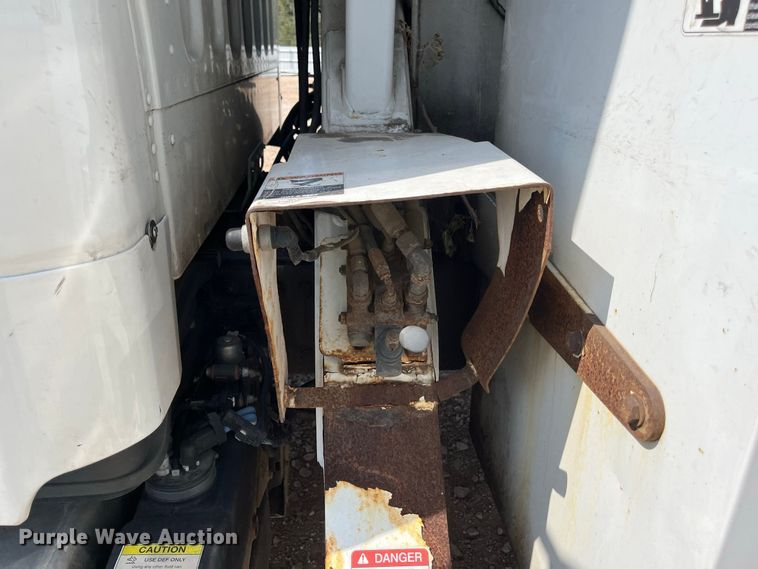 image for item YA4858 2016 Freightliner Business Class M2 forestry bucket truck