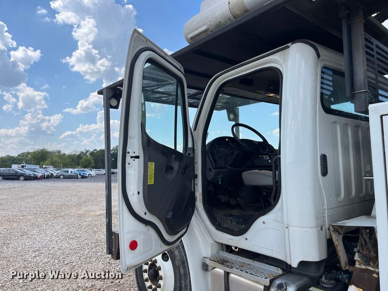 image for item YA4858 2016 Freightliner Business Class M2 forestry bucket truck