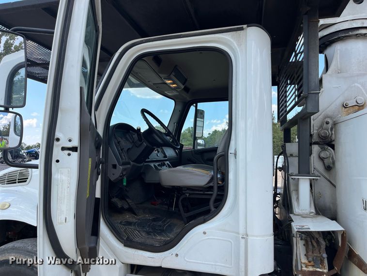 image for item YA4858 2016 Freightliner Business Class M2 forestry bucket truck