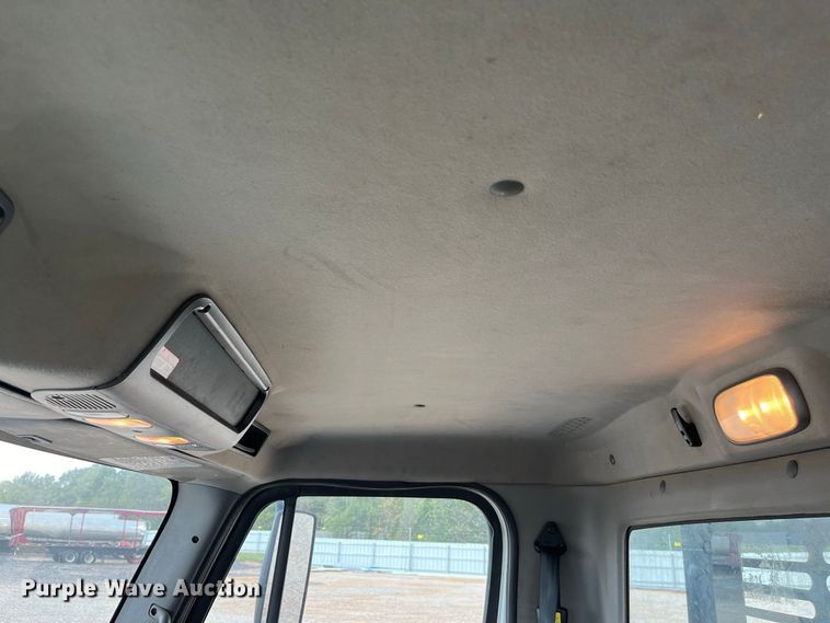 image for item YA4858 2016 Freightliner Business Class M2 forestry bucket truck