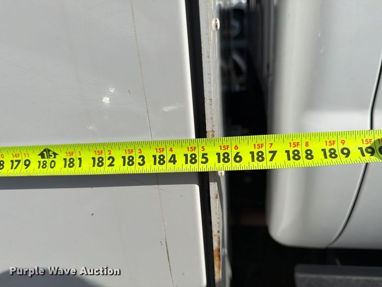 image for item YA4860 2016 Ford F650 Super Duty chipper truck