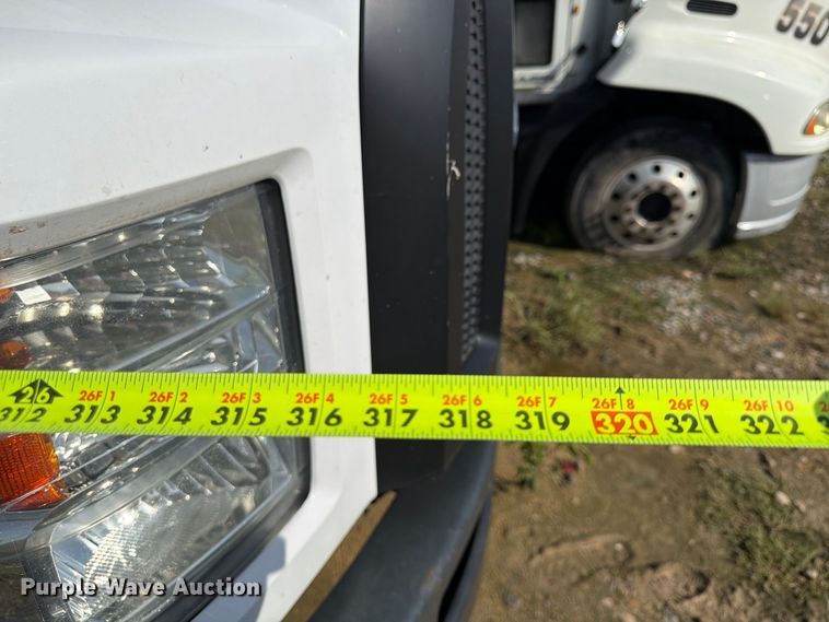 image for item YA4860 2016 Ford F650 Super Duty chipper truck