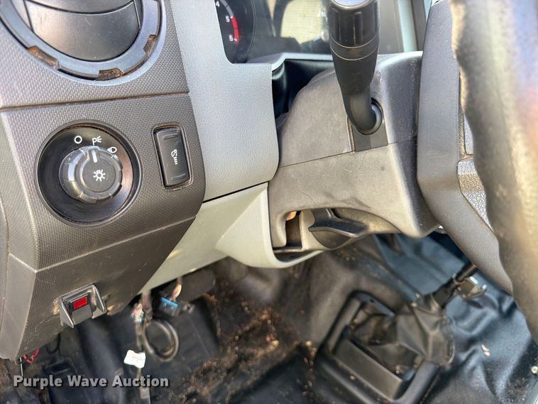 image for item YA4860 2016 Ford F650 Super Duty chipper truck