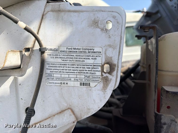 image for item YA4860 2016 Ford F650 Super Duty chipper truck