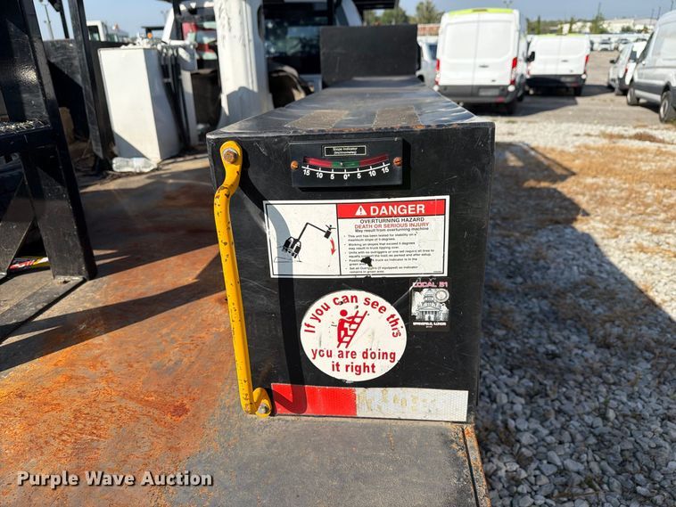 image for item YA4862 2020 Ford F550 Super Duty bucket truck