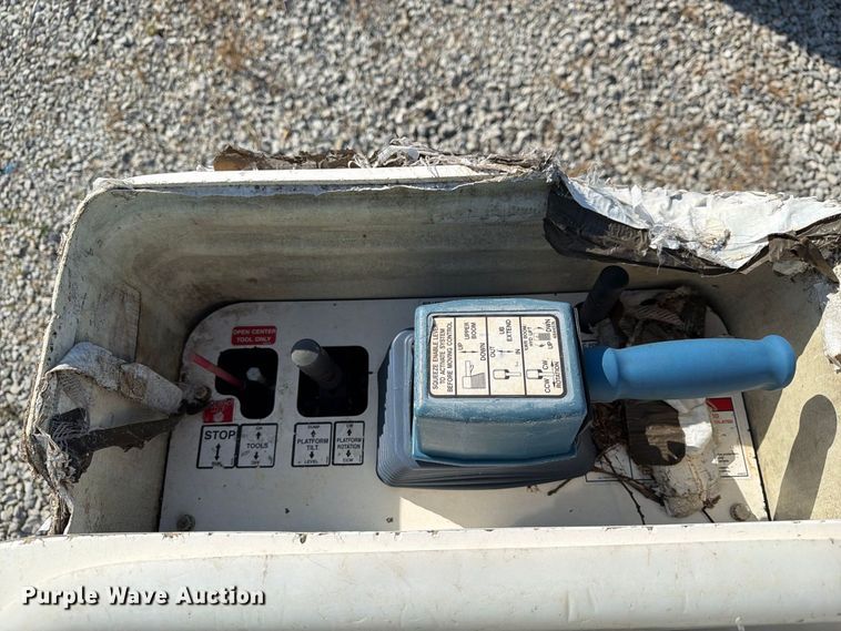 image for item YA4862 2020 Ford F550 Super Duty bucket truck