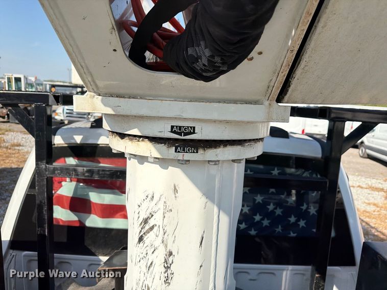 image for item YA4862 2020 Ford F550 Super Duty bucket truck