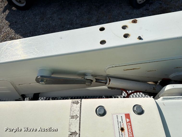 image for item YA4862 2020 Ford F550 Super Duty bucket truck