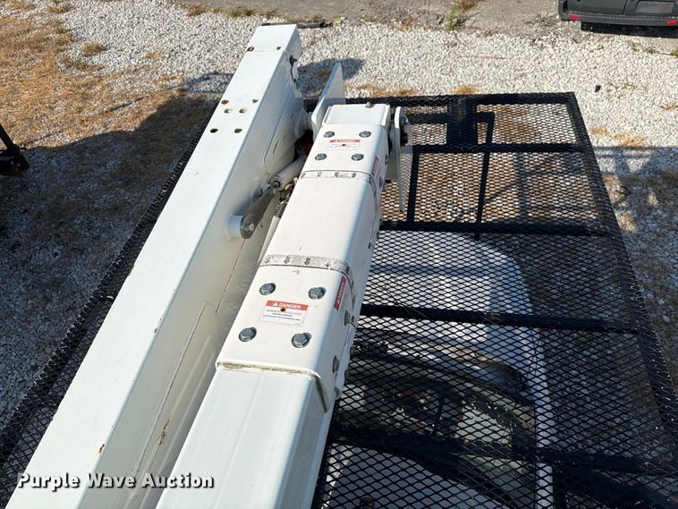 image for item YA4862 2020 Ford F550 Super Duty bucket truck