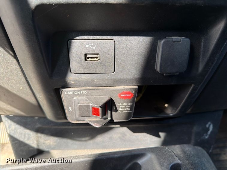 image for item YA4862 2020 Ford F550 Super Duty bucket truck