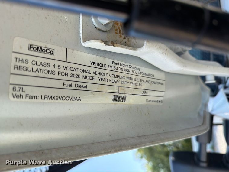 image for item YA4862 2020 Ford F550 Super Duty bucket truck